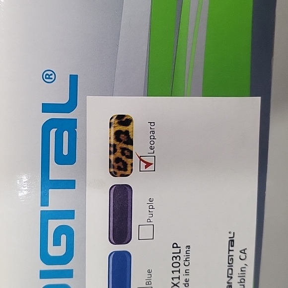 Pandigital Handheld Wand Scanner with Feeder Dock  S8X1103LP - Picture 5 of 14